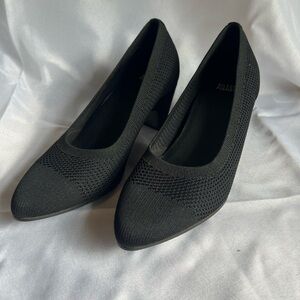Eileen Fisher Black Vero Cuoio Knit and Velvet Pumps